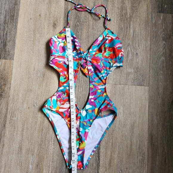 STUNNING ZINGARA SWIMSUIT - Picture 6 of 16